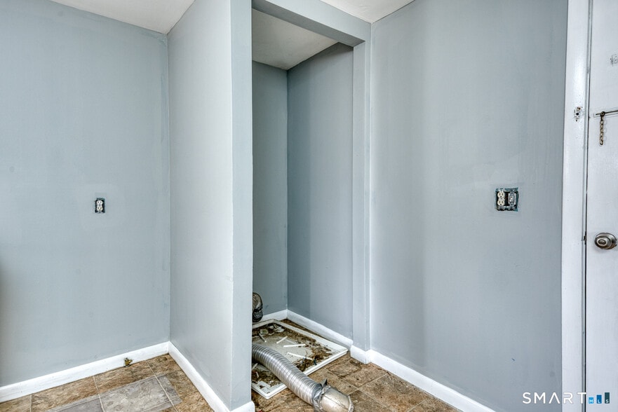 More Photos Of 860 Stafford Rd, Storrs Mansfield Industrial For Sale