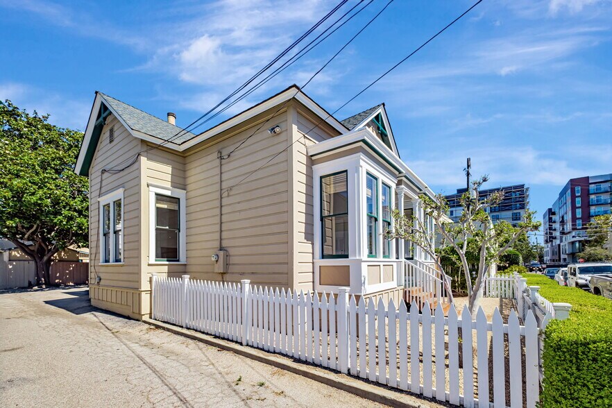 More Photos Of 120 Maple St, Santa Cruz Specialty For Sale