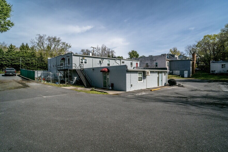 More Photos Of 2501 N Augusta St, Staunton General Retail For Sale