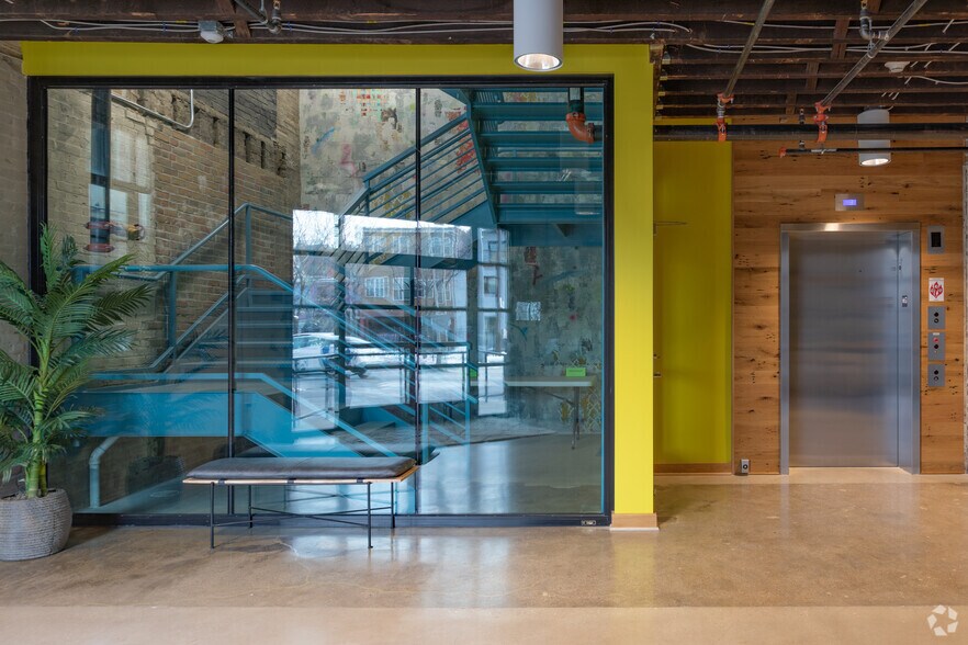 More Photos Of 37 W Cross St, Baltimore Office For Sale