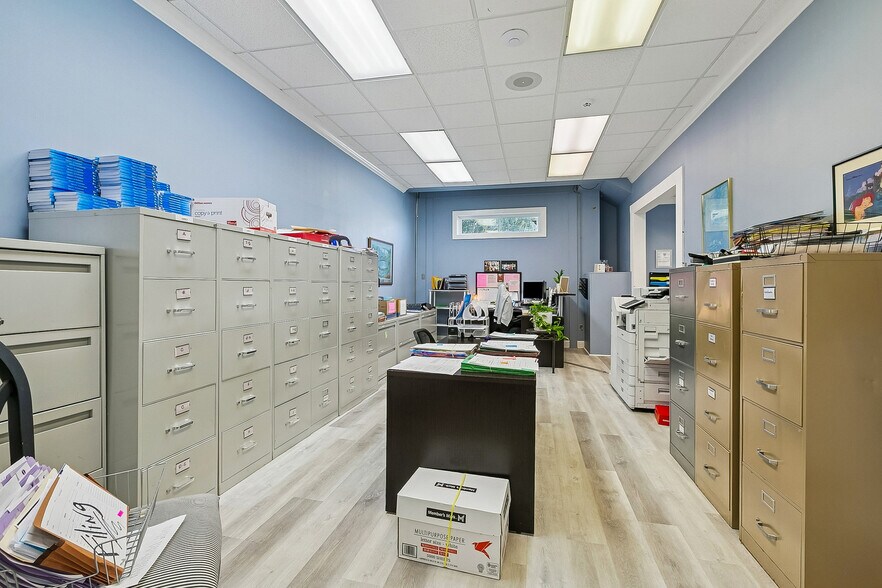 More Photos Of 2309 N Hullen St, Metairie Serviced Offices For Sale