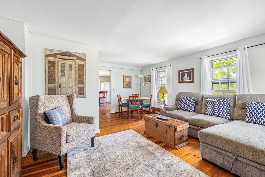 More Photos Of 557 Center Rd, New Shoreham Apartments For Sale