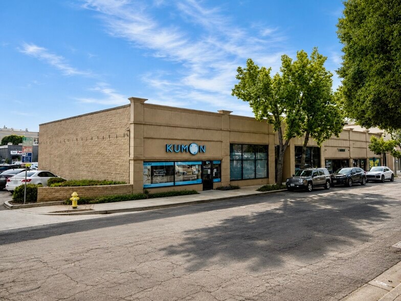 Primary Photo Of 108-118 E Amerige Ave, Fullerton Storefront For Lease
