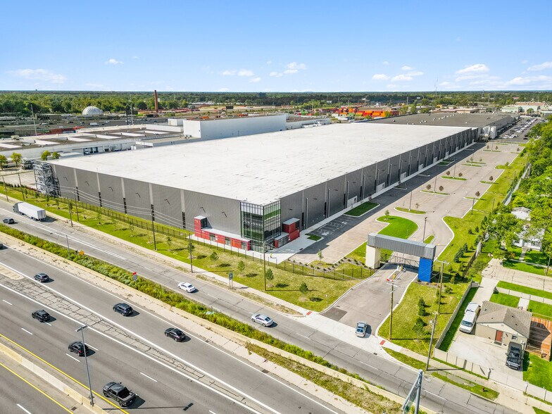 More Photos Of 12601 Southfield Fwy, Detroit Distribution For Lease