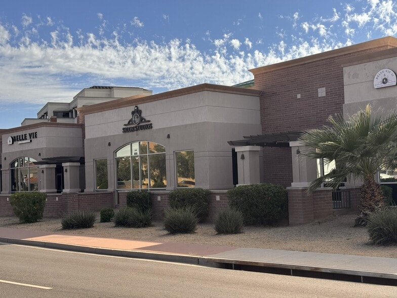 More Photos Of 4260 N Drinkwater Blvd, Scottsdale Freestanding For Lease