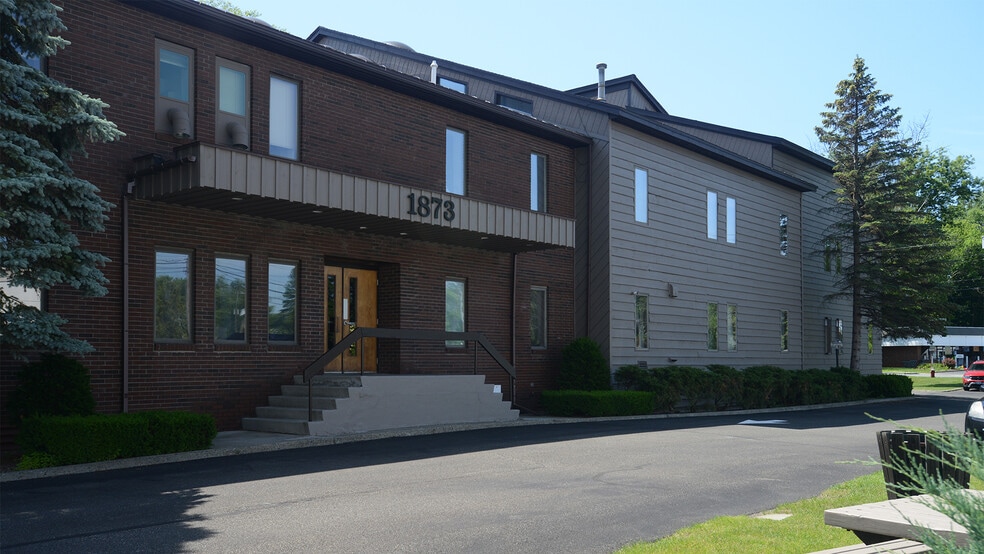 More Photos Of 1873 Western Ave, Albany Medical For Lease