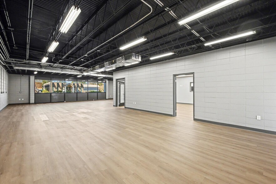 More Photos Of 369 Office Plaza Dr, Tallahassee Office For Lease