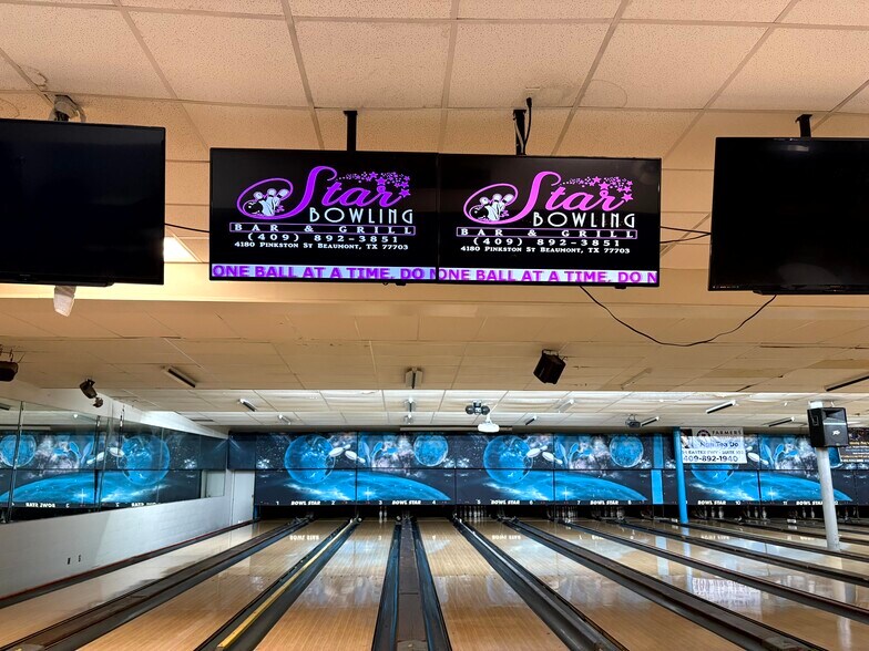 More Photos Of 4180 Pinkston St, Beaumont Bowling Alley For Sale