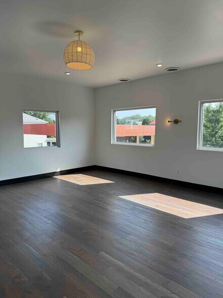 More Photos Of 1600 Princess Anne St, Fredericksburg Storefront Retail Office For Sale