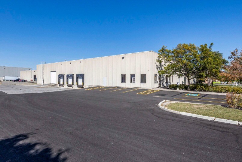 More Photos Of 415 Traders Blvd E, Mississauga Distribution For Lease