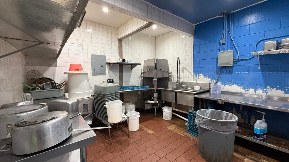 More Photos Of 1310 S Muskogee Ave, Tahlequah Restaurant For Sale