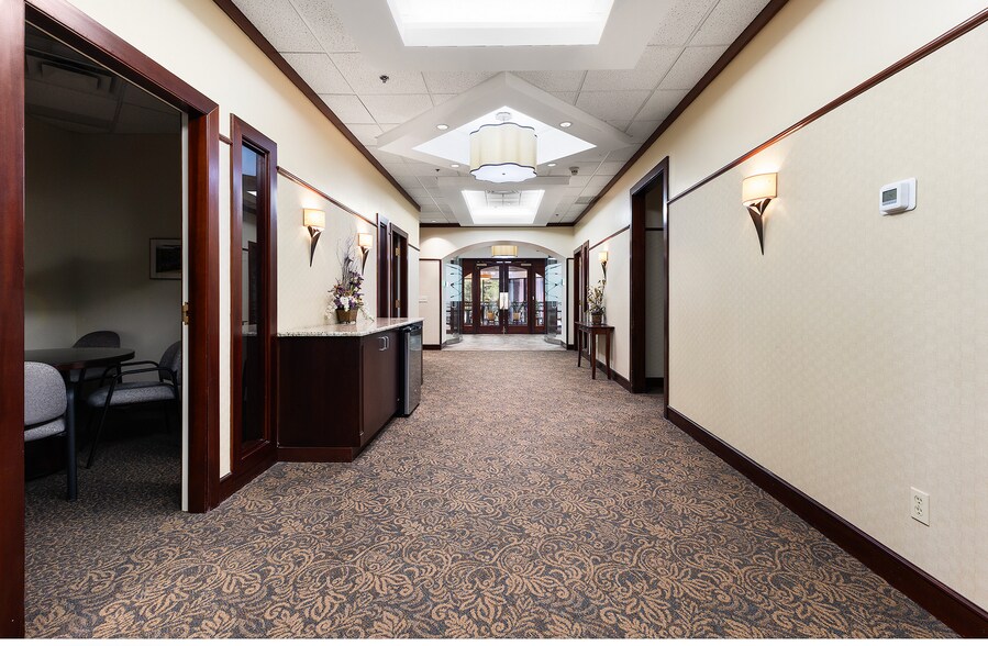More Photos Of 175 Sullys Trl, Pittsford Unknown For Lease