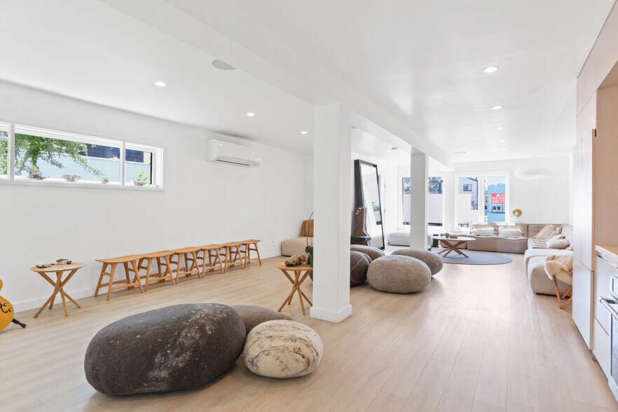 More Photos Of 1423 Abbot Kinney Blvd, Venice General Retail For Sale