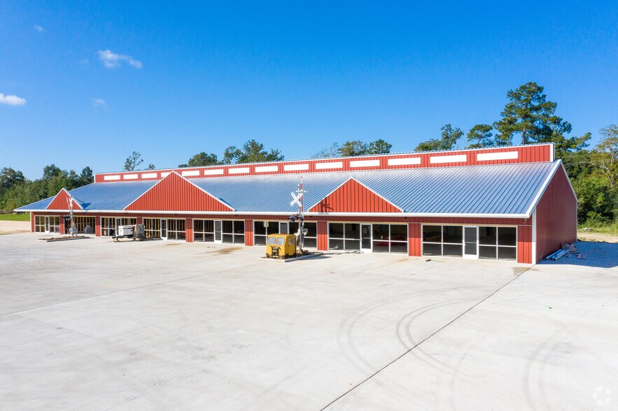 More Photos Of 10445 Eastex Freeway, Beaumont Unknown For Lease