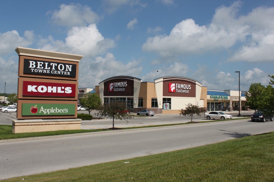 More Photos Of 900-910 E North Ave, Belton General Retail For Sale