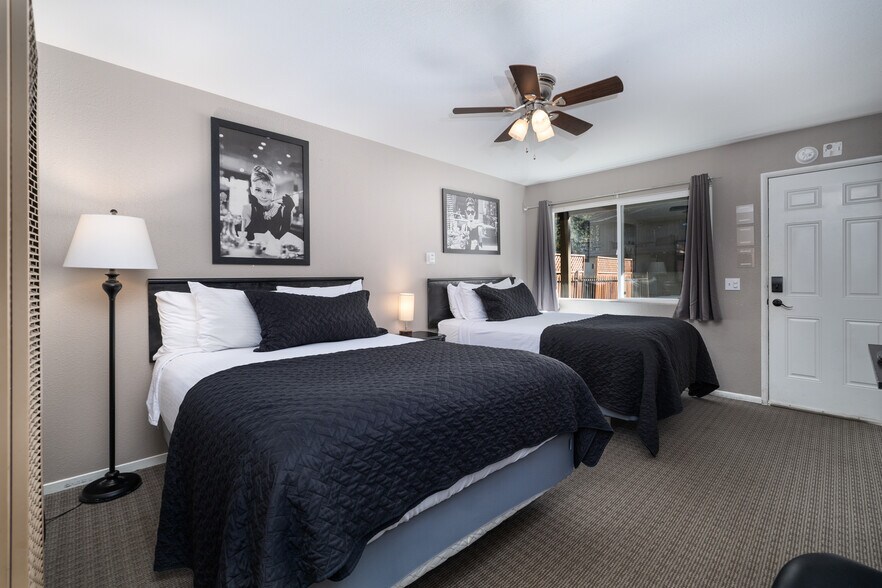 More Photos Of 1072 Ski Run Blvd, South Lake Tahoe Hotel For Sale