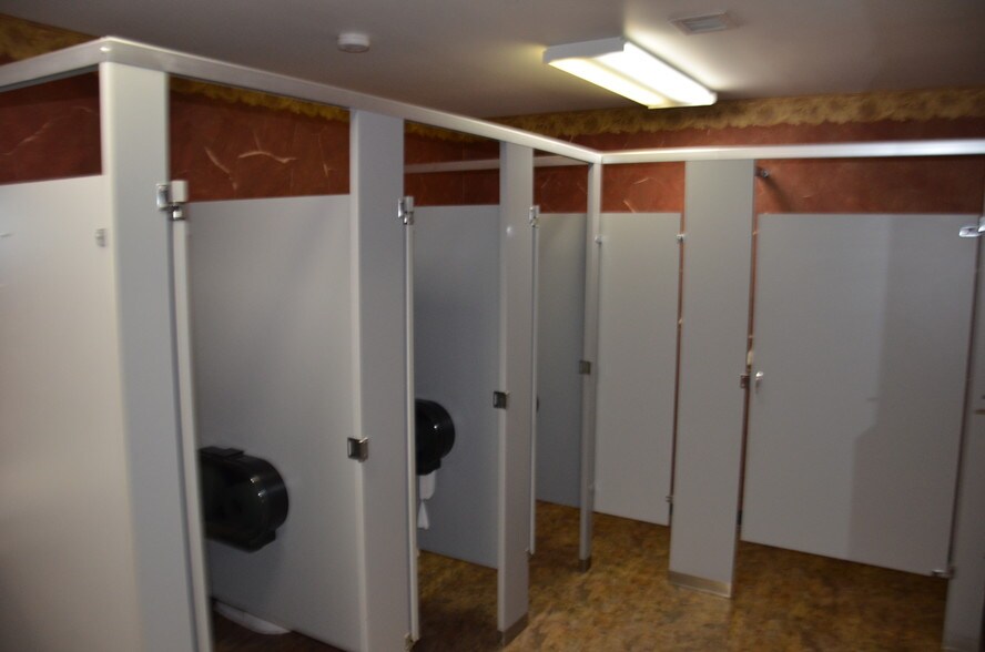 More Photos Of 5095 Lansing Dr, Winston-Salem Religious Facility For Sale