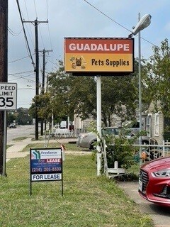 More Photos Of 1111 E Shady Grove Rd, Irving Freestanding For Sale