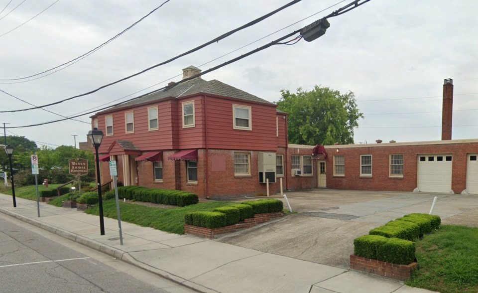 More Photos Of 830 W 21st St, Norfolk Office For Sale