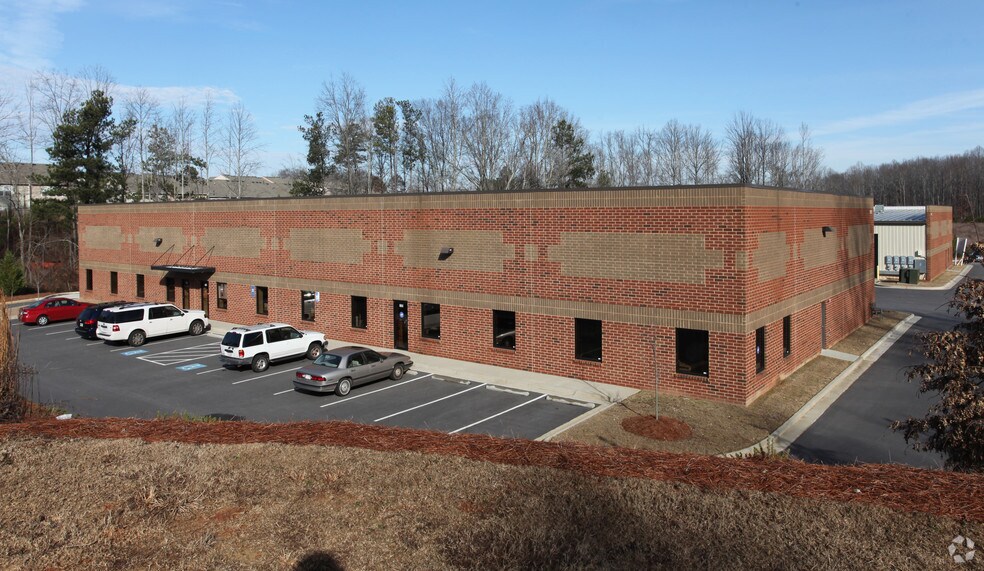 Primary Photo Of 1710 Redi Rd, Cumming Warehouse For Lease