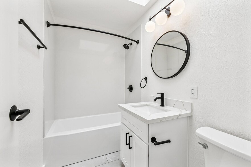More Photos Of 1321 Columbus Ave, San Francisco Apartments For Sale