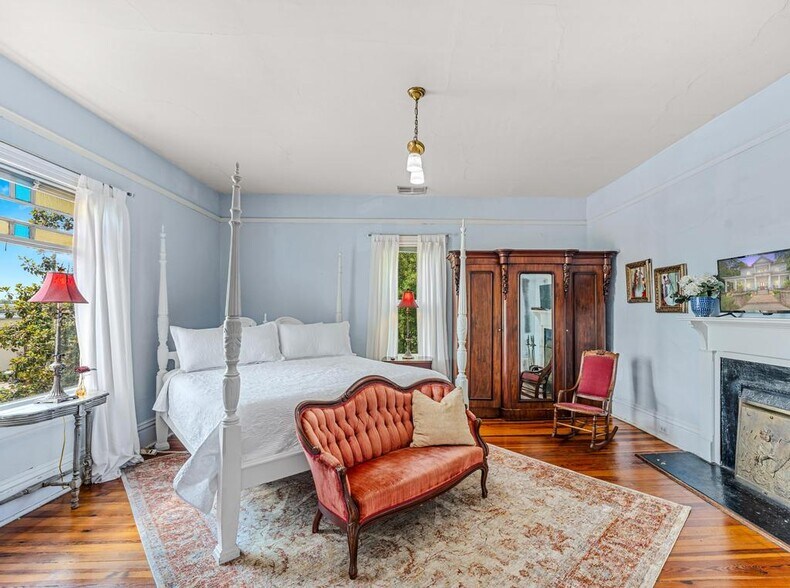 More Photos Of 252 Seavy St, Senoia Hospitality For Sale