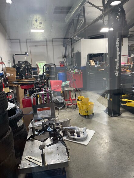 More Photos Of 500 N Highland Ave, Nyack Warehouse For Lease