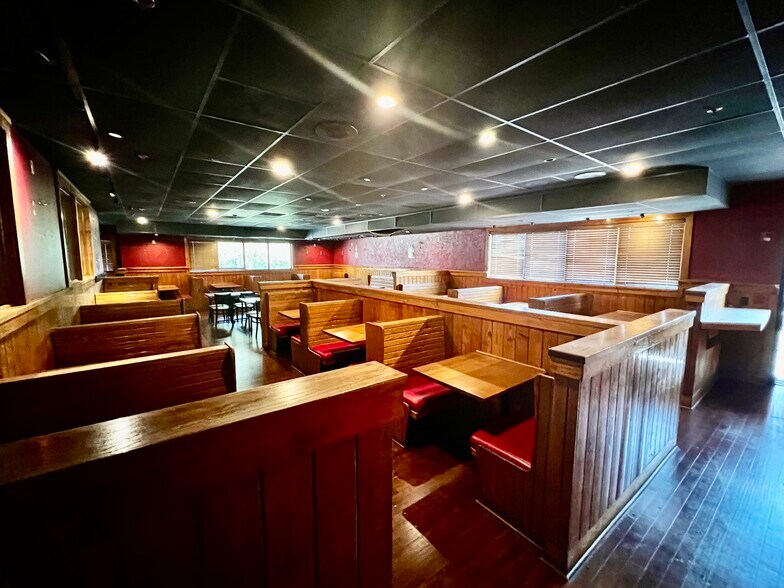 More Photos Of 2310 Sanders Rd, Conway Restaurant For Lease