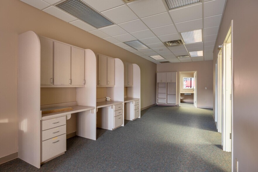 More Photos Of 1494 Stuart Rd NE, Cleveland Medical For Lease