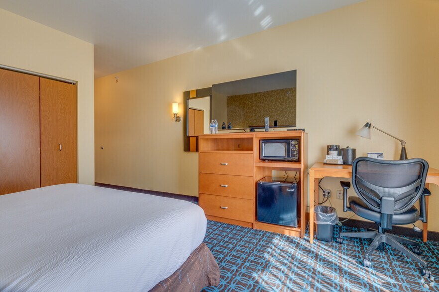 More Photos Of 1650 N 32nd St, Muskogee Hospitality For Sale