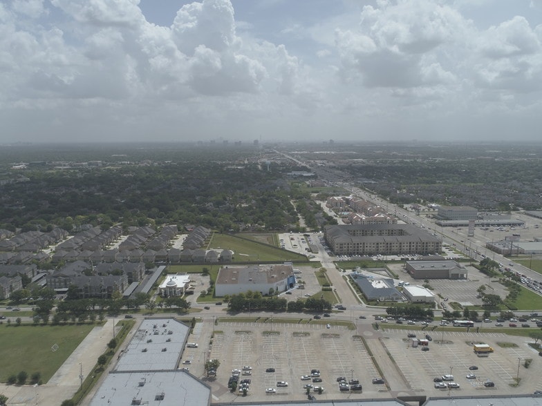 More Photos Of 2411 S Eldridge Pky, Houston Freestanding For Sale