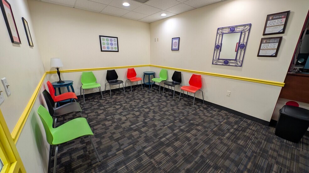 More Photos Of 6100 Day Long Ln, Clarksville Medical For Lease