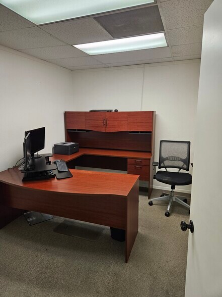 More Photos Of 1098 Melody Ln, Roseville Office For Lease