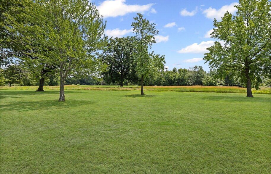 More Photos Of 200 Arlington Dr, Granite City Golf Course Driving Range For Sale