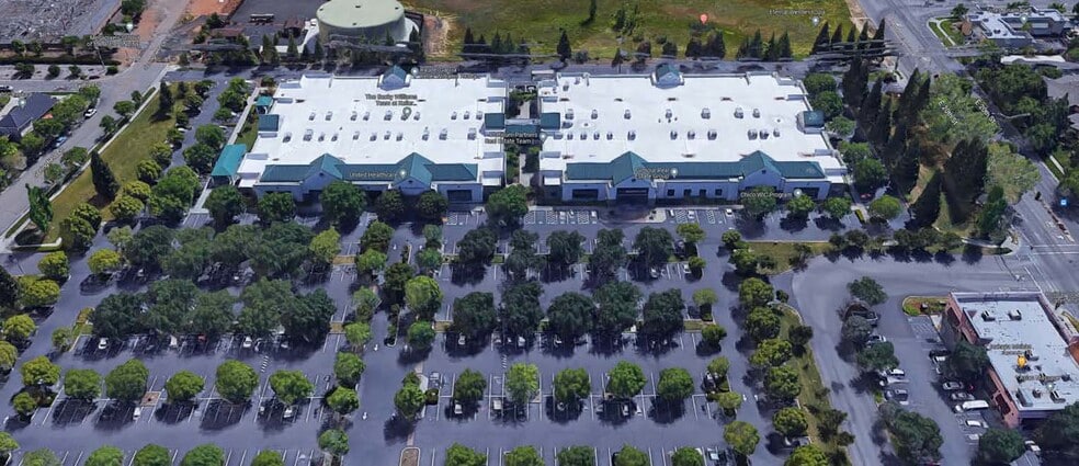 More Photos Of 2080 E 20th St, Chico Office For Lease