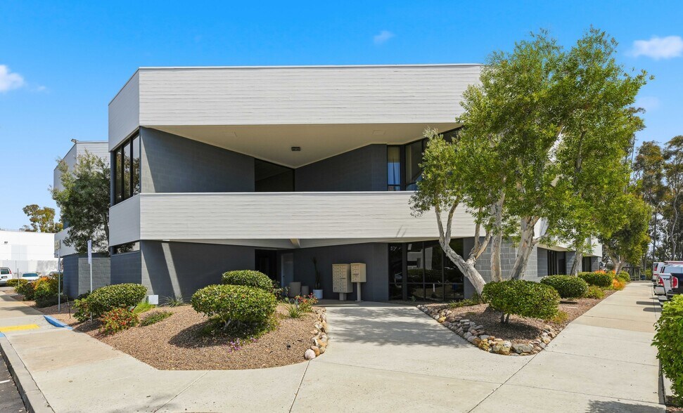 More Photos Of 9939 Hibert St, San Diego Office For Lease