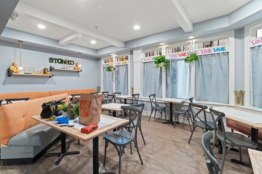 More Photos Of 700 S 5th St, Philadelphia Apartments For Sale