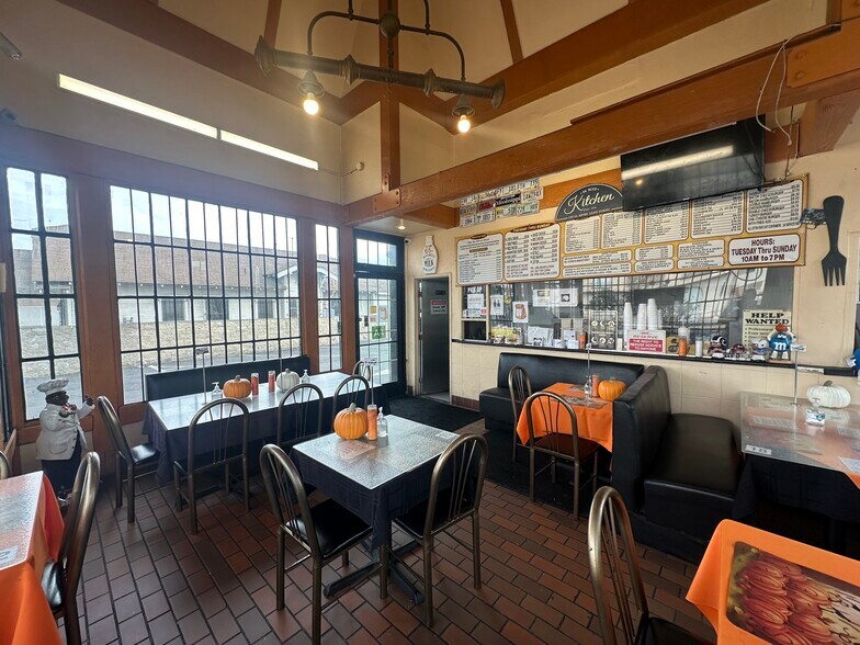 More Photos Of 5960 Crenshaw Blvd, Los Angeles Fast Food For Lease