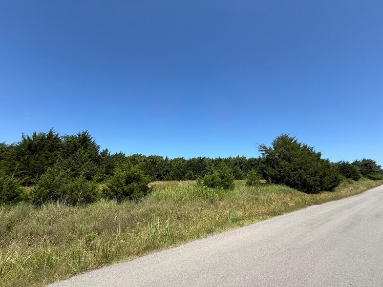 More Photos Of 8633 Ulan Rd, Indianola Land For Sale