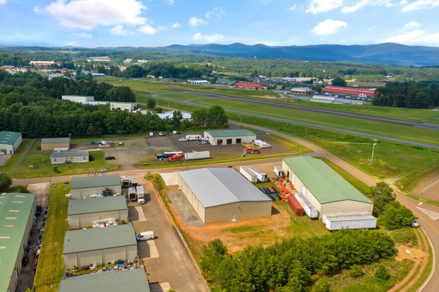 More Photos Of 27 Airport Business, Jasper Warehouse For Lease