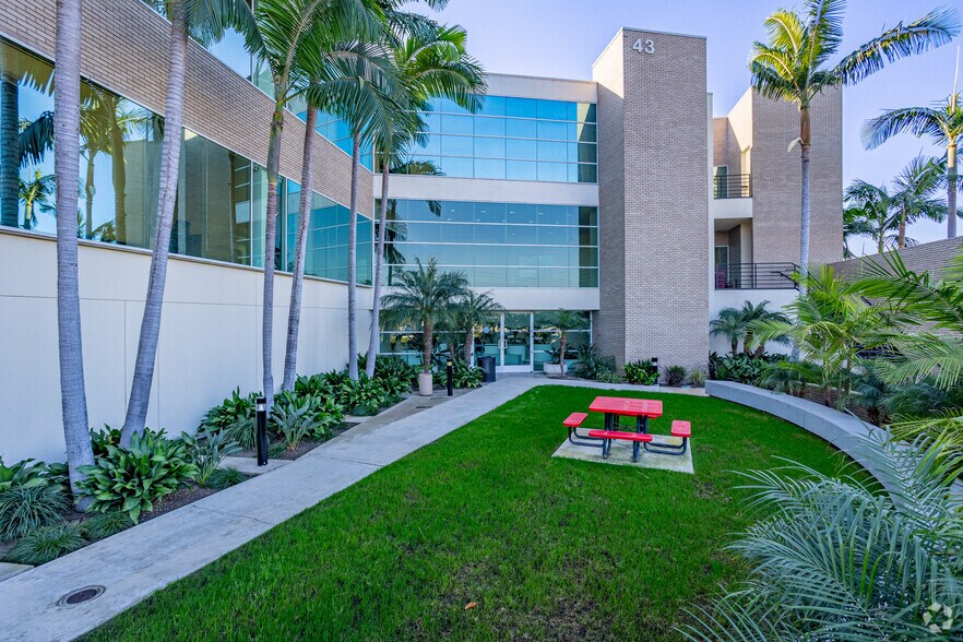 Primary Photo Of 43 Corporate Park, Irvine Office For Lease