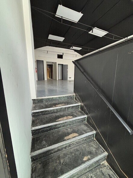 More Photos Of 124 N Main St, Three Rivers Freestanding For Sale