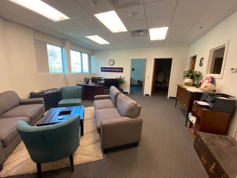 More Photos Of 22 Marin Way, Stratham Office For Lease