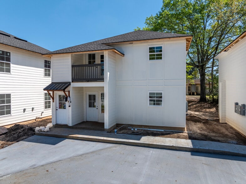 More Photos Of 414 6th E st, Tifton Apartments For Sale