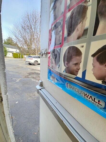 More Photos Of 96-104 Mineola Ave, Roslyn Heights Storefront Retail Office For Lease