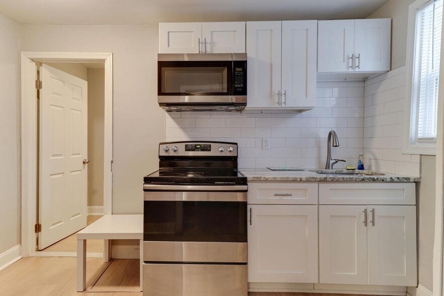 More Photos Of 217-221 Burk Ave, Wildwood Apartments For Sale