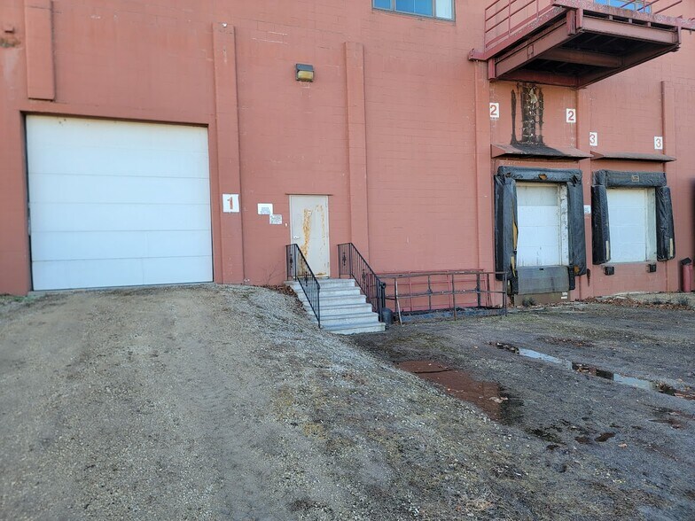 More Photos Of 904 2nd St, Winona Manufacturing For Lease