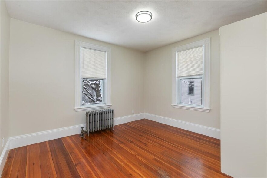 More Photos Of 412 Cabot St, Beverly Apartments For Sale