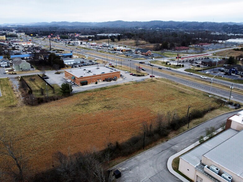 More Photos Of 2141 N Charles G Seivers Blvd, Clinton Land For Lease