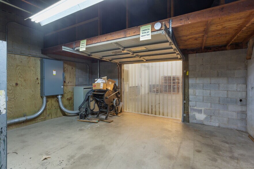 More Photos Of 13963 Timber Way, Timberville Office For Lease